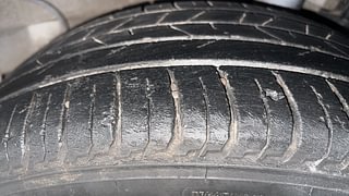 Used 2021 Hyundai New i20 Asta 1.0 Turbo IMT Petrol Manual tyres LEFT REAR TYRE TREAD VIEW