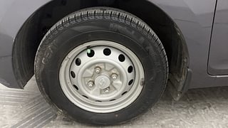 Used 2016 Hyundai Eon [2011-2018] Era + Petrol Manual tyres LEFT FRONT TYRE RIM VIEW