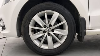 Used 2017 Volkswagen Polo [2015-2019] Highline1.2L (P) Petrol Manual tyres LEFT FRONT TYRE RIM VIEW