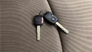 Used 2016 Honda Mobilio [2014-2017] S Diesel Diesel Manual extra CAR KEY VIEW