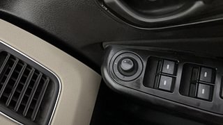 Used 2015 Tata Zest [2014-2019] XMS Petrol Petrol Manual top_features Adjustable ORVM