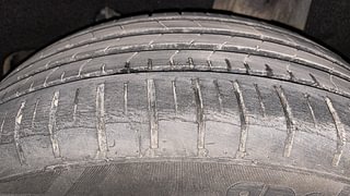 Used 2019 Maruti Suzuki Baleno [2015-2019] Alpha AT Petrol Petrol Automatic tyres LEFT REAR TYRE TREAD VIEW