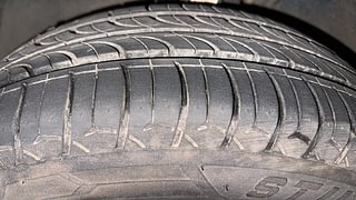 Used 2013 Volkswagen Polo [2010-2014] Highline1.2L (P) Petrol Manual tyres LEFT FRONT TYRE TREAD VIEW
