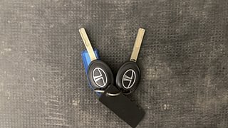Used 2024 tata Punch Pure petrol +CNG Petrol+cng Manual extra CAR KEY VIEW