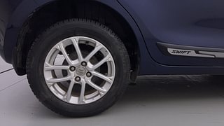 Used 2023 Maruti Suzuki Swift ZXI Petrol Manual tyres RIGHT REAR TYRE RIM VIEW