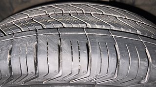Used 2016 Ford Figo Aspire [2015-2019] Titanium1.5 TDCi Diesel Manual tyres LEFT FRONT TYRE TREAD VIEW