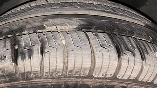 Used 2014 Volkswagen Polo [2010-2014] Comfortline 1.2 (D) Diesel Manual tyres LEFT REAR TYRE TREAD VIEW