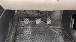 Used 2014 Volkswagen Polo [2010-2014] Comfortline 1.2 (D) Diesel Manual interior PEDALS VIEW