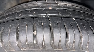 Used 2023 Maruti Suzuki Swift ZXI Petrol Manual tyres RIGHT REAR TYRE TREAD VIEW