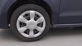 Used 2015 Volkswagen Polo [2015-2019] Comfortline 1.2L (P) Petrol Manual tyres LEFT FRONT TYRE RIM VIEW