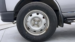 Used 2021 Maruti Suzuki Eeco AC 5 STR Petrol Manual tyres LEFT FRONT TYRE RIM VIEW