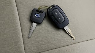 Used 2018 Datsun Redi-GO [2015-2019] S 1.0 AMT Petrol Automatic extra CAR KEY VIEW