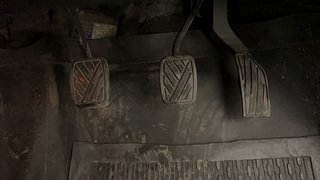 Used 2016 Maruti Suzuki Vitara Brezza [2016-2020] ZDi Plus Diesel Manual interior PEDALS VIEW