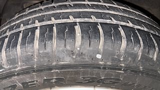 Used 2016 Hyundai Elite i20 [2014-2018] Magna 1.2 Petrol Manual tyres RIGHT REAR TYRE TREAD VIEW