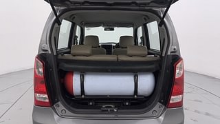 Used 2017 Maruti Suzuki Wagon R 1.0 [2013-2019] LXi CNG Petrol+cng Manual interior DICKY INSIDE VIEW