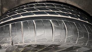 Used 2023 Hyundai New i20 Asta (O) 1.2 MT Petrol Manual tyres RIGHT REAR TYRE TREAD VIEW