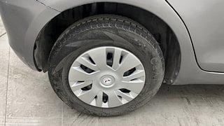 Used 2012 Maruti Suzuki Swift [2011-2017] VXi Petrol Manual tyres RIGHT REAR TYRE RIM VIEW