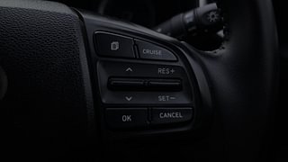 Used 2021 Hyundai Venue [2019-2022] SX 1.0  Turbo iMT Petrol Manual top_features Cruise control