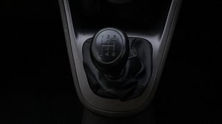 Used 2013 Hyundai i10 magna 1.1 Petrol Manual interior GEAR  KNOB VIEW