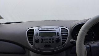 Used 2012 Hyundai i10 [2010-2016] Sportz AT Petrol Petrol Automatic top_features Integrated (in-dash) music system