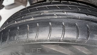 Used 2017 Maruti Suzuki Wagon R 1.0 [2013-2019] LXi CNG Petrol+cng Manual tyres RIGHT REAR TYRE TREAD VIEW