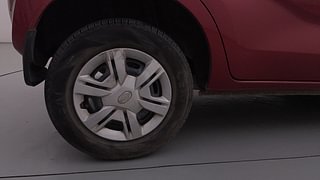 Used 2018 Datsun Redi-GO [2015-2019] S 1.0 AMT Petrol Automatic tyres RIGHT REAR TYRE RIM VIEW