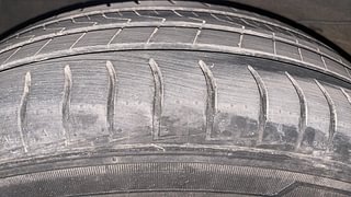 Used 2020 Hyundai New Santro 1.1 Sportz AMT Petrol Automatic tyres RIGHT REAR TYRE TREAD VIEW