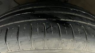 Used 2016 Hyundai i20 Active [2015-2020] 1.2 SX Petrol Manual tyres LEFT FRONT TYRE TREAD VIEW