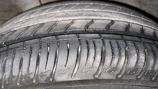 Used 2021 Hyundai Venue [2019-2022] SX 1.0  Turbo iMT Petrol Manual tyres RIGHT REAR TYRE TREAD VIEW