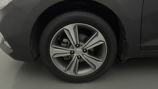 Used 2019 Hyundai Verna [2017-2020] 1.6 VTVT SX (O) Petrol Manual tyres LEFT FRONT TYRE RIM VIEW