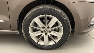 Used 2016 Volkswagen Polo [2014-2020] Highline 1.5 (D) Diesel Manual tyres RIGHT FRONT TYRE RIM VIEW