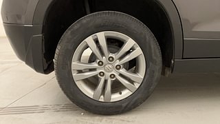 Used 2016 Maruti Suzuki Vitara Brezza [2016-2020] ZDi Plus Diesel Manual tyres RIGHT REAR TYRE RIM VIEW