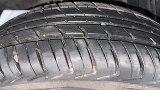 Used 2019 Datsun Redi-GO [2015-2019] S 1.0 AMT Petrol Automatic tyres RIGHT REAR TYRE TREAD VIEW