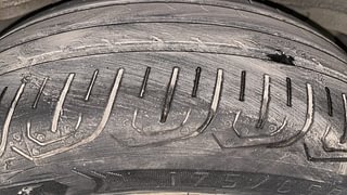 Used 2017 honda Jazz V CVT Petrol Automatic tyres LEFT REAR TYRE TREAD VIEW