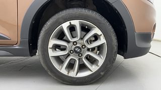 Used 2016 Hyundai i20 Active [2015-2020] 1.2 SX Petrol Manual tyres RIGHT FRONT TYRE RIM VIEW