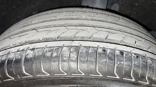 Used 2018 Maruti Suzuki Baleno [2015-2019] Zeta Petrol Petrol Manual tyres LEFT REAR TYRE TREAD VIEW