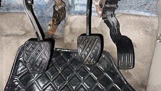 Used 2013 Nissan Sunny [2011-2014] XL Petrol Manual interior PEDALS VIEW