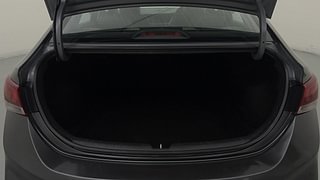 Used 2019 Hyundai Verna [2017-2020] 1.6 VTVT SX (O) Petrol Manual interior DICKY INSIDE VIEW