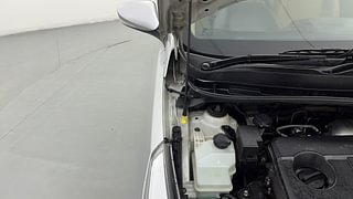 Used 2016 Hyundai Fluidic Verna 4S [2015-2017] 1.6 CRDi SX Diesel Manual engine ENGINE RIGHT SIDE HINGE & APRON VIEW
