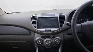 Used 2013 Hyundai i10 magna 1.1 Petrol Manual interior MUSIC SYSTEM & AC CONTROL VIEW