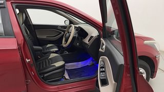 Used 2016 Hyundai Elite i20 [2014-2018] Magna 1.2 Petrol Manual interior RIGHT SIDE FRONT DOOR CABIN VIEW