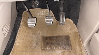 Used 2015 Mahindra XUV500 [2015-2018] W10 Diesel Manual interior PEDALS VIEW