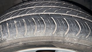Used 2021 honda Amaze 1.2 VX CVT i-VTEC Petrol Automatic tyres RIGHT FRONT TYRE TREAD VIEW