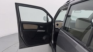Used 2017 Maruti Suzuki Wagon R 1.0 [2013-2019] LXi CNG Petrol+cng Manual interior LEFT FRONT DOOR OPEN VIEW