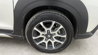 Used 2023 Maruti Suzuki XL6 Zeta AT Petrol Petrol Automatic tyres RIGHT FRONT TYRE RIM VIEW