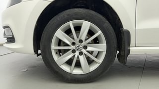 Used 2017 Volkswagen Polo [2014-2020] Highline 1.5 (D) Diesel Manual tyres LEFT FRONT TYRE RIM VIEW