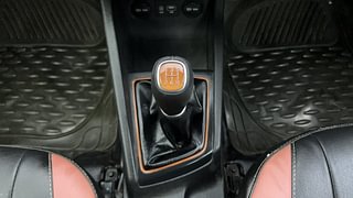 Used 2016 Hyundai i20 Active [2015-2020] 1.2 SX Petrol Manual interior GEAR  KNOB VIEW