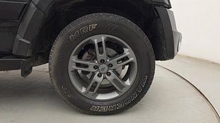 Used 2022 mahindra Thar LX 4 STR Convertible Petrol AT 4WD Petrol Automatic tyres RIGHT FRONT TYRE RIM VIEW