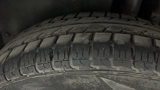 Used 2012 Maruti Suzuki Swift [2011-2017] VXi Petrol Manual tyres LEFT REAR TYRE TREAD VIEW