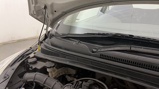 Used 2011 Hyundai i10 [2010-2016] Era Petrol Petrol Manual engine ENGINE RIGHT SIDE HINGE & APRON VIEW